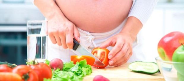 Dietas veganas durante el embarazo no son recomendables. Dietas veganas durante el embarazo no son recomendables.
