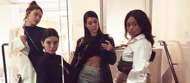 Kylie Jenner Has a Girls' Night Out With Sisters | PEOPLE.com - people.com Kylie Jenner Has a Girls' Night Out With Sisters | PEOPLE.com - people.com