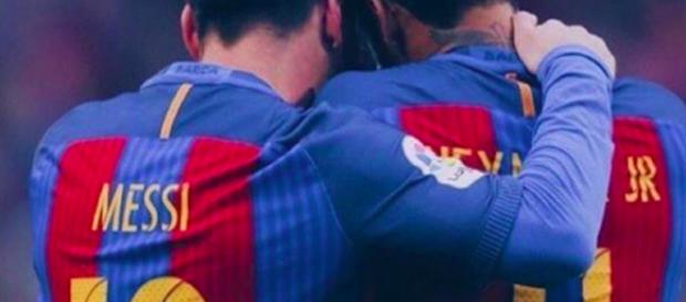 Messi conseille Neymar sur la piste Real Madrid (Crédits : Instagram de Neymar) Messi conseille Neymar sur la piste Real Madrid (Crédits : Instagram de Neymar)