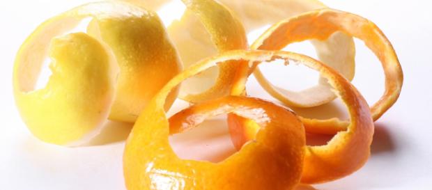 Receta de Cáscara de Naranja Confitada - blogrecetas.com Receta de Cáscara de Naranja Confitada - blogrecetas.com