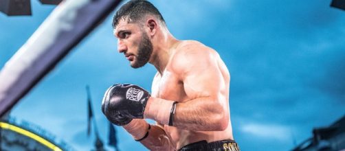 Arsen 'Feroz' Goulamirian, nuovo campione del mondo dei pesi massimi leggeri versione WBA