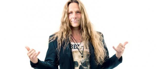 Chris Bay - singer and guitar player of Freedom Call Chris Bay - singer and guitar player of Freedom Call