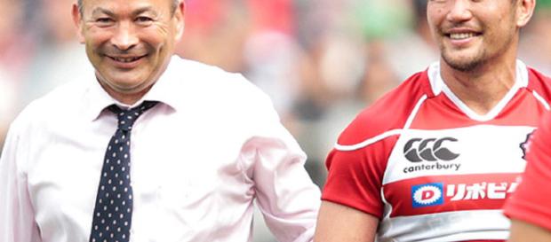 Eddie Jones es bien conocido por llevar a cabo sesiones de entrenamiento agotadoras Eddie Jones es bien conocido por llevar a cabo sesiones de entrenamiento agotadoras