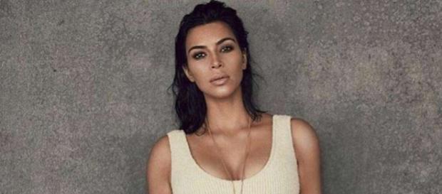 El excesivo uso de Photoshop de Kim Kardashian que ha generado una ... - msn.com El excesivo uso de Photoshop de Kim Kardashian que ha generado una ... - msn.com