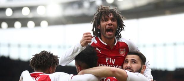El mediocampista del Arsenal firma contrato de extensión en los Emiratos hasta 2022 El mediocampista del Arsenal firma contrato de extensión en los Emiratos hasta 2022