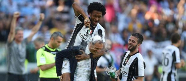 Juventus hizo efectiva la opción de compra por Juan Cuadrado. Juventus hizo efectiva la opción de compra por Juan Cuadrado.