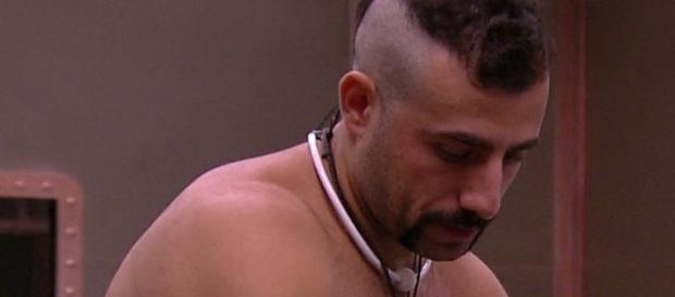 Kaysar desmascarado por internautas Kaysar desmascarado por internautas