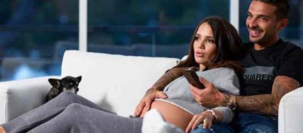 On connait enfin le prénom du bébé de Manon Marsault et Julien Tanti (Les Marseillais) ! On connait enfin le prénom du bébé de Manon Marsault et Julien Tanti (Les Marseillais) !