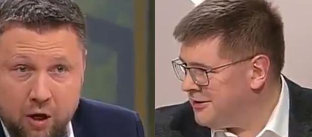 Poseł Kukiz'15 Tomasz Rzymkowski w starciu z Marcinem Kierwińskim. Poseł Kukiz'15 Tomasz Rzymkowski w starciu z Marcinem Kierwińskim.