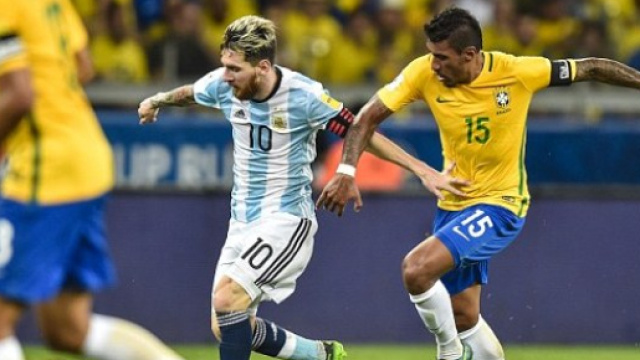 7 mots par lesquels Messi a rendu Paulinho nerveux