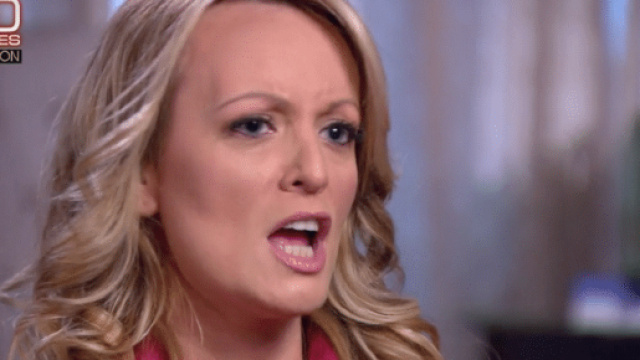Stormy Daniels, intervistata dalla Cbs, ha messo in grave imbarazzo il presidente Trump e la Casa Bianca.