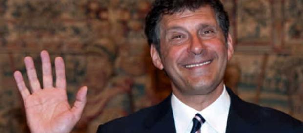Fabrizio Frizzi, Ayer, martes 27 de marzo, se emitió un nuevo episodio de Isola dei Famosi Fabrizio Frizzi, Ayer, martes 27 de marzo, se emitió un nuevo episodio de Isola dei Famosi