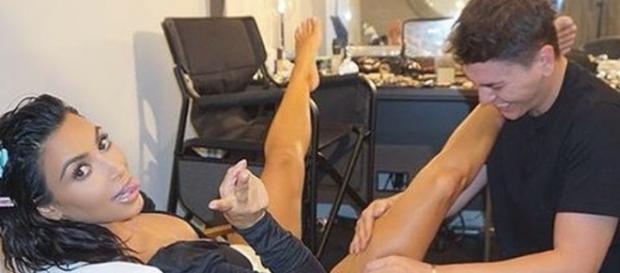 Maquillaje integral de Kim Kardashian para Nochevieja - mediaset.es Maquillaje integral de Kim Kardashian para Nochevieja - mediaset.es