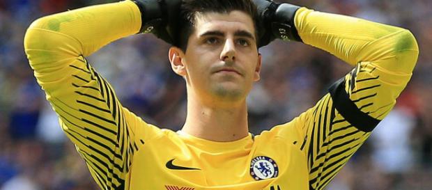 Thibaut Courtois le devuelve el golpe a Louis van Gaal tras sus declaraciones Thibaut Courtois le devuelve el golpe a Louis van Gaal tras sus declaraciones