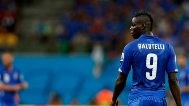 Mario Balotelli con la maglia azzurra