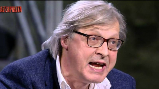 Sgarbi show furioso mi dimetto da assessore e sputo in faccia ai 5 stelle ... - youtube.com