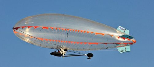 An airship during tests for the French Navy (Image credit – Hervemichel75, Wikimedia Commons)