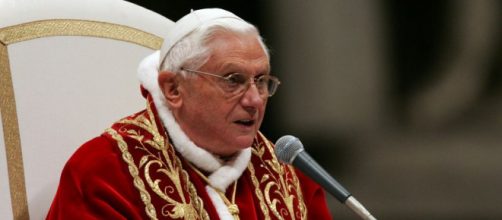 La fake news su Papa Benedetto XVI tra precedenti e retroscena