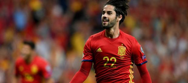 Isco marca un hat-trick con España Isco marca un hat-trick con España