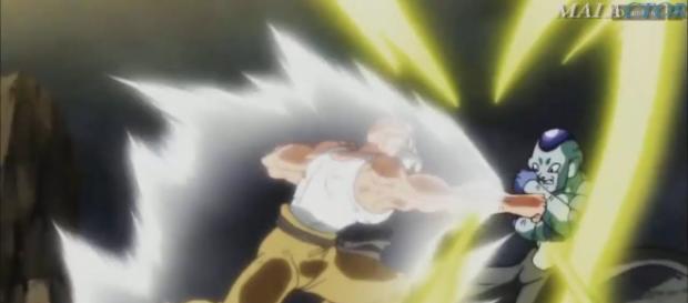 Muten Roshi überrascht Frost und drängt diesen zurück Muten Roshi überrascht Frost und drängt diesen zurück