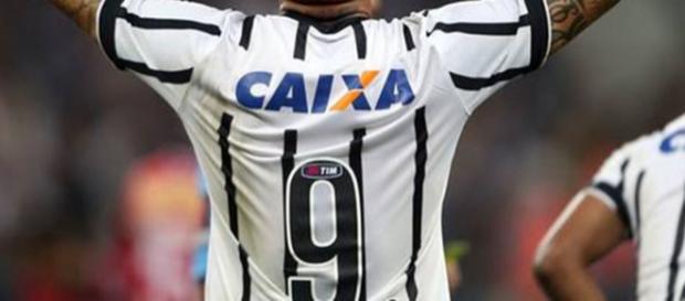 O Timão já teve o Guerrero como centroavante. (foto reprodução). O Timão já teve o Guerrero como centroavante. (foto reprodução).