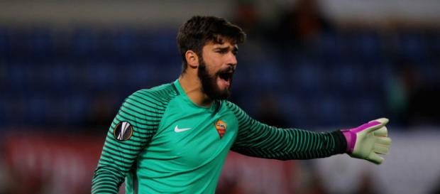 Tres grandes clubes europeos siguen a Alison del AS Roma Tres grandes clubes europeos siguen a Alison del AS Roma