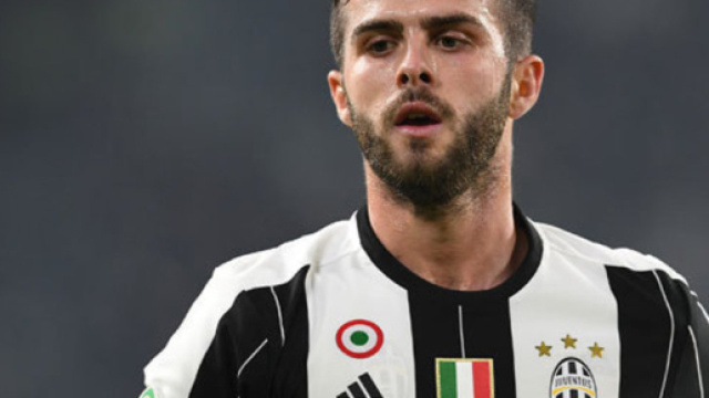 Miralem Pjanic: Juventus star wants to complete &pound;29m Arsenal move ... - dailystar.co.uk