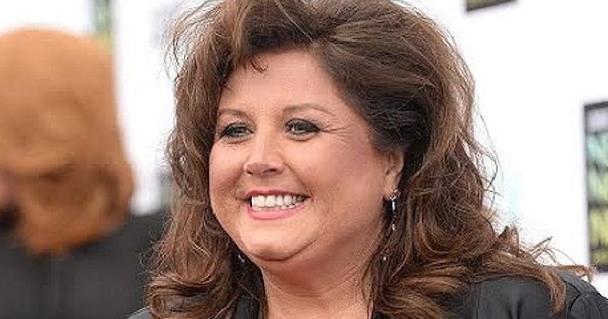 Abby Lee Miller gets early release from federal prison and goes to(01)