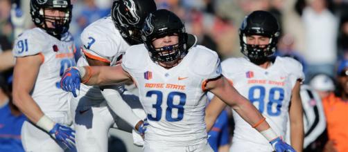 Is Leighton Vander Esch one of the steals of the 2018 NFL Draft? [Image via Cut Up Corner/YouTube]