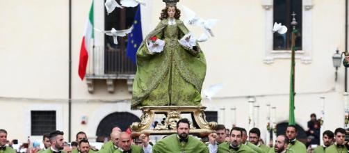 Madonna che scappa a Sulmona - abruzzotips.com