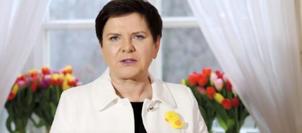 Beata Szydło składająca życzenia Polakom. Beata Szydło składająca życzenia Polakom.