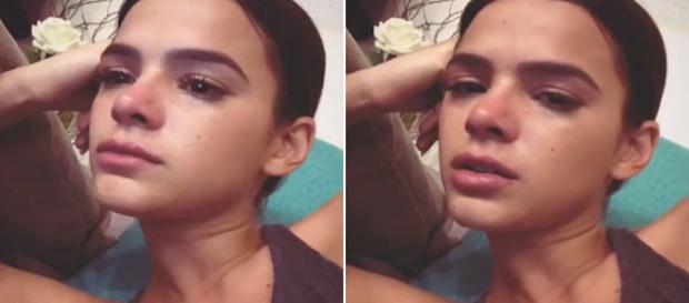 Bruna Marquezine chora ao ver série - Reprodução/Instagram Bruna Marquezine chora ao ver série - Reprodução/Instagram