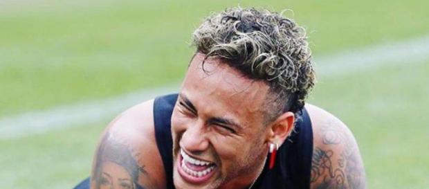 Neymar puede alcanzar un nuevo salario Neymar puede alcanzar un nuevo salario