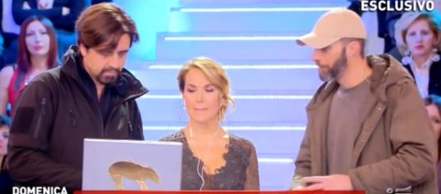 Droga sull'Isola', Barbara d'Urso censura tutto? Droga sull'Isola', Barbara d'Urso censura tutto?