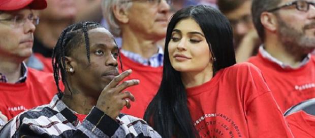 Kylie Jenner com o namorado Travis Scott Kylie Jenner com o namorado Travis Scott