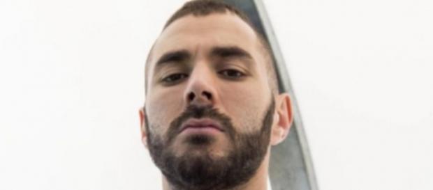 Mercato : Un futur Galactique veut la tête de Benzema ! Mercato : Un futur Galactique veut la tête de Benzema !