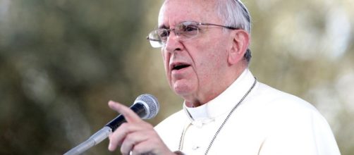 Papa Francesco si deve operare: la rivelazione a Regina Coeli