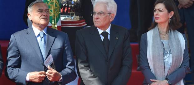 Grasso, Boldrini ed al centro il Presidente Mattarella Grasso, Boldrini ed al centro il Presidente Mattarella