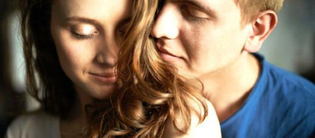 Mulheres são sensuais naturalmente e os homens adoram. Mulheres são sensuais naturalmente e os homens adoram.