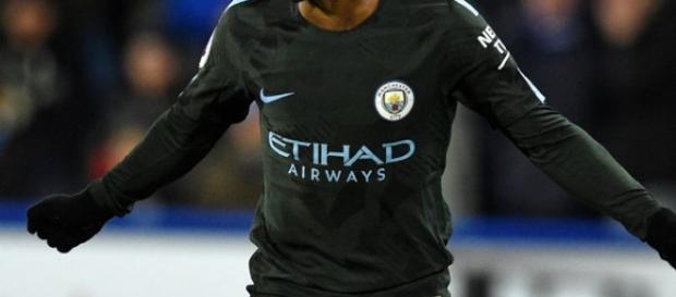 Pep Guardiola dice que Manchester City debe mantener a Raheem Sterling Pep Guardiola dice que Manchester City debe mantener a Raheem Sterling