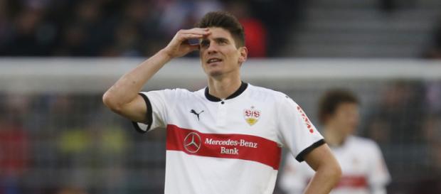 VfB Stuttgart sorgt sich um Topstürmer Mario Gomez - Ausfall gegen ... - kicker.de VfB Stuttgart sorgt sich um Topstürmer Mario Gomez - Ausfall gegen ... - kicker.de