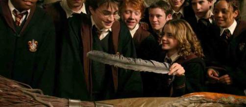 Lanzarán ediciones especiales de Harry Potter por el 20 ... - dondeir.com