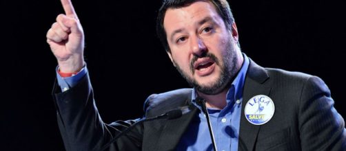 Bardonecchia: a Salvini non è piaciuta l'intromissione sul territorio italiano.