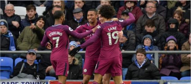 Gabriel Jesus Comemorando Gol com os companheiros Gabriel Jesus Comemorando Gol com os companheiros