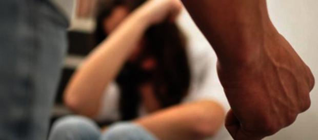 Suspeito terá agredido e espancado a mulher até à morte Suspeito terá agredido e espancado a mulher até à morte
