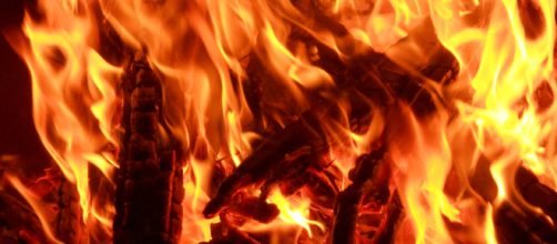 barbecue flames [image courtesy emilydickinsonridesabmx flickr]