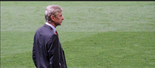 Arsene Wenger frustrated after another defeat (Credit:- Ronnie MacDonald/Flickr) Arsene Wenger frustrated after another defeat (Credit:- Ronnie MacDonald/Flickr)