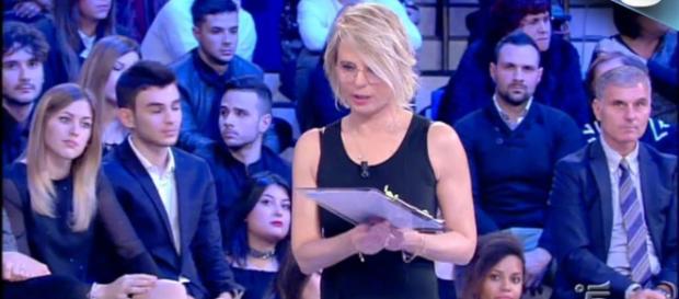 C'è Posta Per Te, puntata del 3 marzo in diretta C'è Posta Per Te, puntata del 3 marzo in diretta