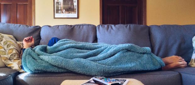 Der wohl dümmste Einbrecher Deutschlands: Während der Tat auf dem Sofa eingeschlafen! Der wohl dümmste Einbrecher Deutschlands: Während der Tat auf dem Sofa eingeschlafen!
