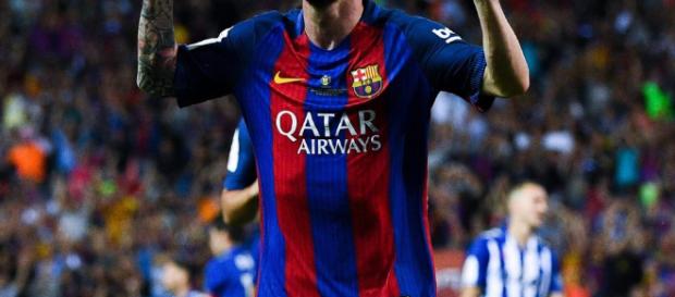 Lionel Messi celebra después de anotar el gol de la victoria Lionel Messi celebra después de anotar el gol de la victoria